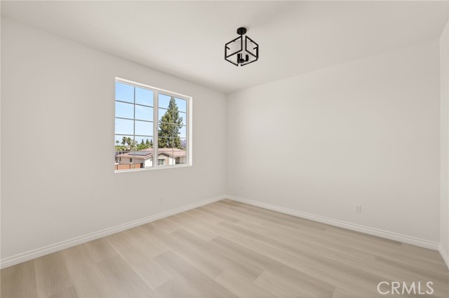 5979 Copperfield Avenue, Riverside CA: https://media.crmls.org/medias/640da594-d2d7-4361-a2e1-469e1410a89e.jpg