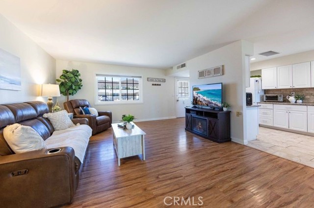 Detail Gallery Image 10 of 36 For 27451 El Rancho Dr, Menifee,  CA 92586 - 2 Beds | 2 Baths