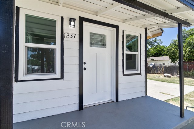 1235 Spruce Street, San Bernardino CA: https://media.crmls.org/medias/640e601e-5858-487b-a6e6-8aa9a0689a99.jpg