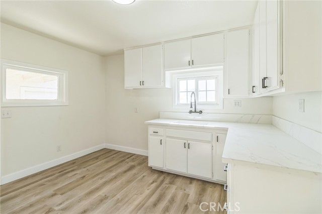 Detail Gallery Image 6 of 9 For 390 E 4th, San Bernardino,  CA 92410 - 2 Beds | 1 Baths