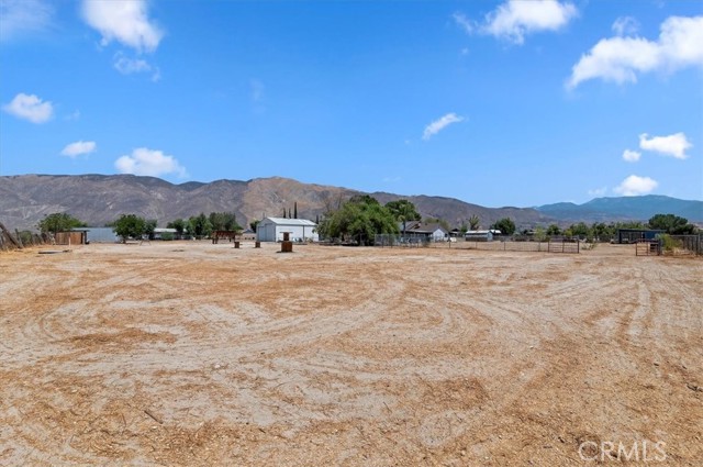 22545 Alessandro Avenue, San Jacinto CA: https://media.crmls.org/medias/6410cc28-ec58-4d2c-b1a5-5960009b8080.jpg