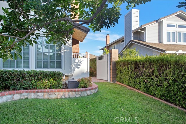 2963 Falconberg Drive, La Verne CA: https://media.crmls.org/medias/641138b4-02fb-4708-a34c-6deb83552e5a.jpg