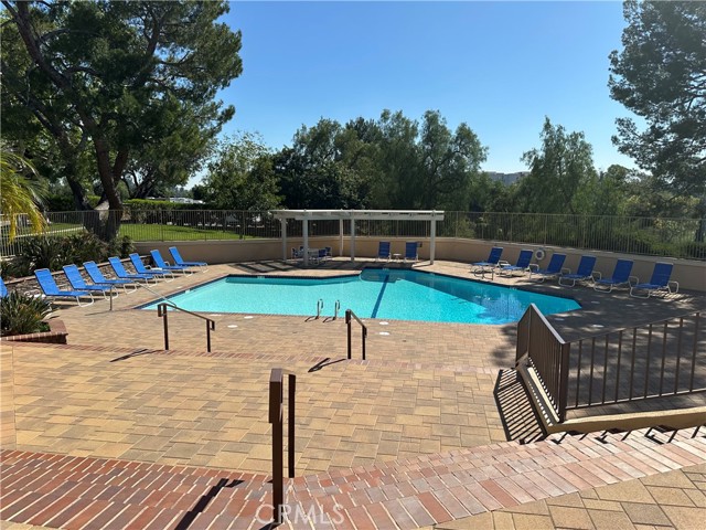 Image 24 of 27 For 516 Westchester