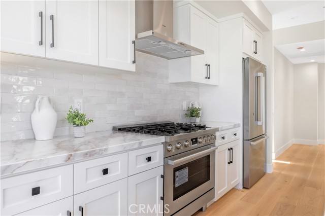 2405 Mathews Avenue, Redondo Beach CA: https://media.crmls.org/medias/641169b1-8864-4ffb-97e7-0c73a55d3628.jpg