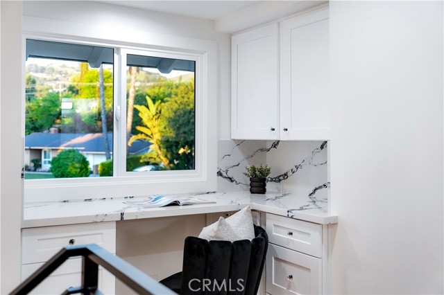Detail Gallery Image 24 of 39 For 1061 Colby Cir, Thousand Oaks,  CA 91362 - 4 Beds | 3 Baths