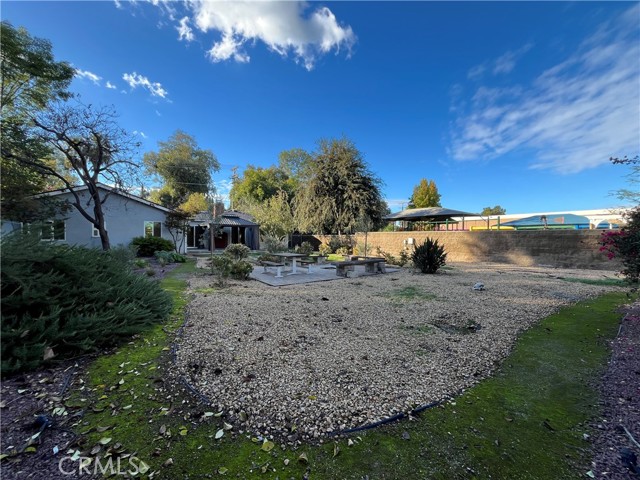 Detail Gallery Image 28 of 33 For 5108 Serrania, Woodland Hills,  CA 91364 - 2 Beds | 3 Baths