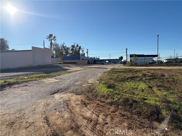 Detail Gallery Image 3 of 5 For 21802 Linda Ct, Moreno Valley,  CA 92553 - – Beds | – Baths