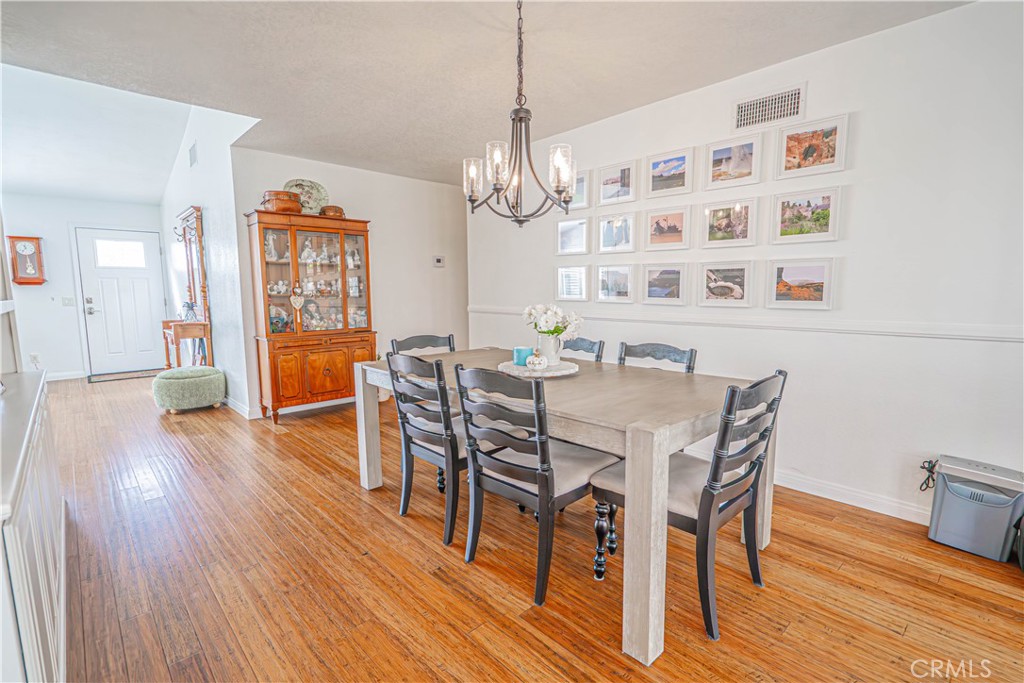 MLS #SR25260573 image #16