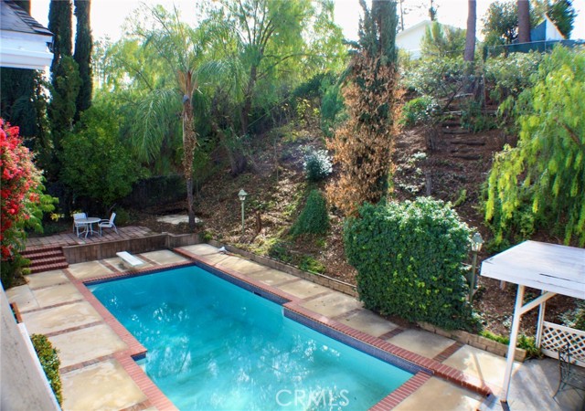 21740 Ulmus Drive, Woodland Hills CA: https://media.crmls.org/medias/641341cc-b41d-49b0-90fd-3fa5b576638c.jpg