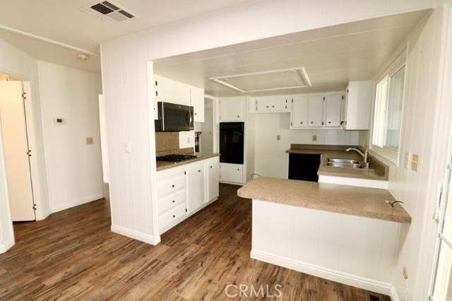 Detail Gallery Image 17 of 41 For 3744 Lake Grove Dr #21,  Yorba Linda,  CA 92886 - 2 Beds | 2 Baths