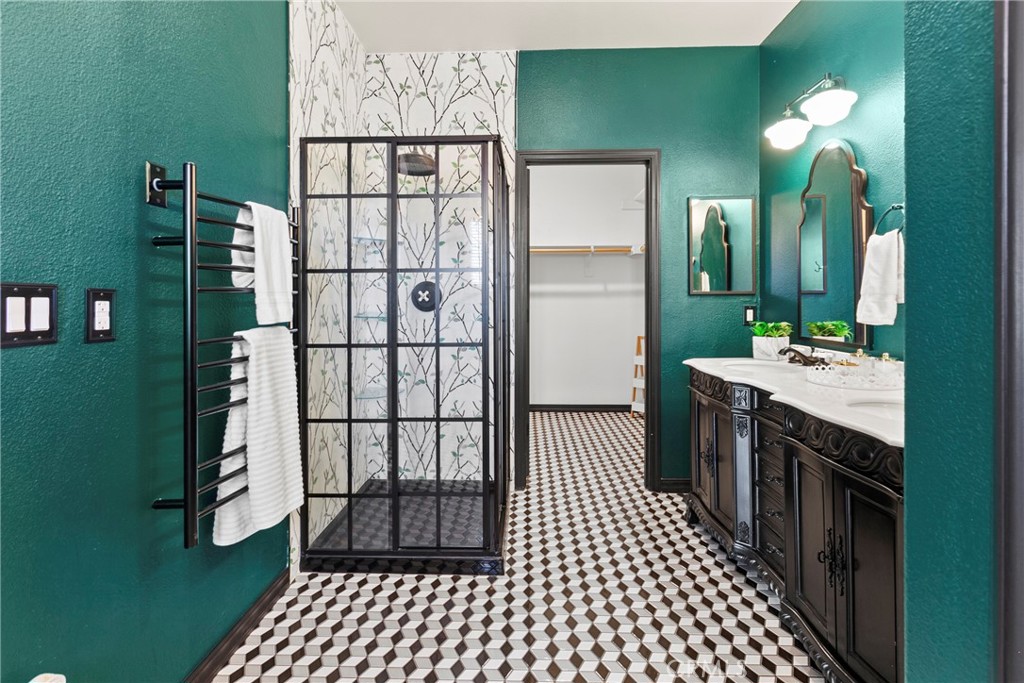 https://media.crmls.org/medias/64136504-3c25-4cec-8467-28b8be4e71e7.jpg?preset=X-Large