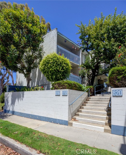 818 Camino Real, Redondo Beach, California 90277, 2 Bedrooms Bedrooms, ,2 BathroomsBathrooms,Residential,Sold,Camino Real,SB21166171