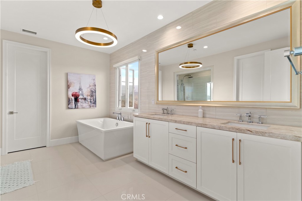 MLS #OC26143700 image #18