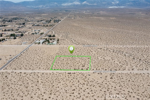 1 Harvest Moon, Lucerne Valley CA: https://media.crmls.org/medias/6415ccb2-5aaa-40a6-8a7f-9b91aee90a40.jpg