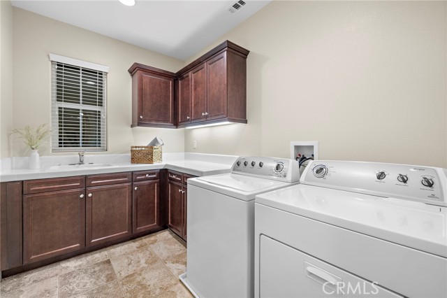 Detail Gallery Image 33 of 43 For 19458 Raptor Ct, Walnut,  CA 91789 - 4 Beds | 4/1 Baths