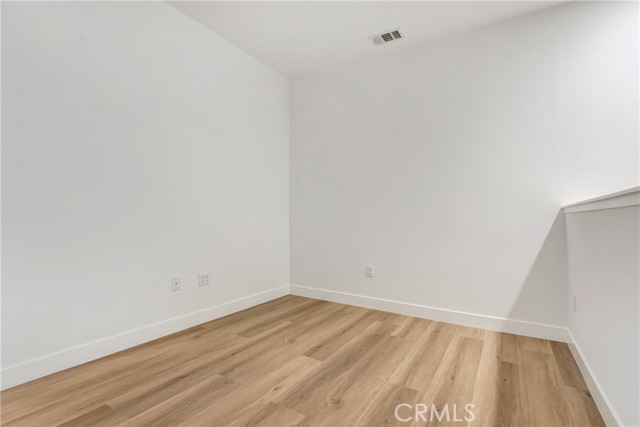 Detail Gallery Image 10 of 25 For 281 N Mar Vista Ave #23,  Pasadena,  CA 91106 - 3 Beds | 2/1 Baths