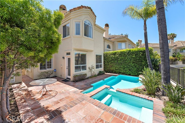 26426 Modena, Laguna Hills CA: https://media.crmls.org/medias/641871f8-c367-42d5-bf10-6d9f2978f6d7.jpg