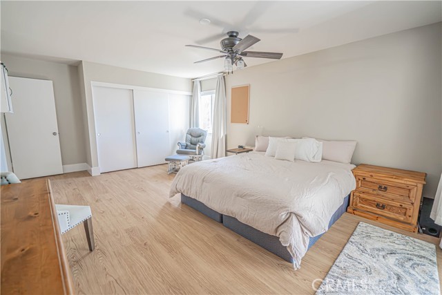 Detail Gallery Image 30 of 61 For 28816 Kenroy Ave, Canyon Country,  CA 91387 - 5 Beds | 3 Baths