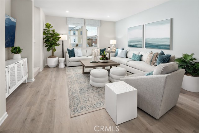 Detail Gallery Image 2 of 20 For 16369 Sandpiper Ave, Chino,  CA 91708 - 4 Beds | 3/1 Baths