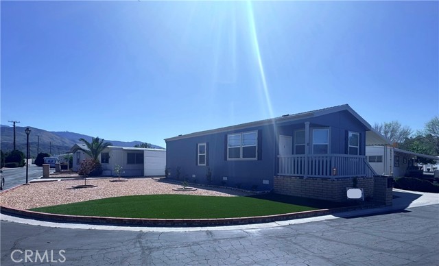 44725 State Hwy 74, Hemet CA: https://media.crmls.org/medias/64198161-3329-4661-bdce-92924dcf06a6.jpg