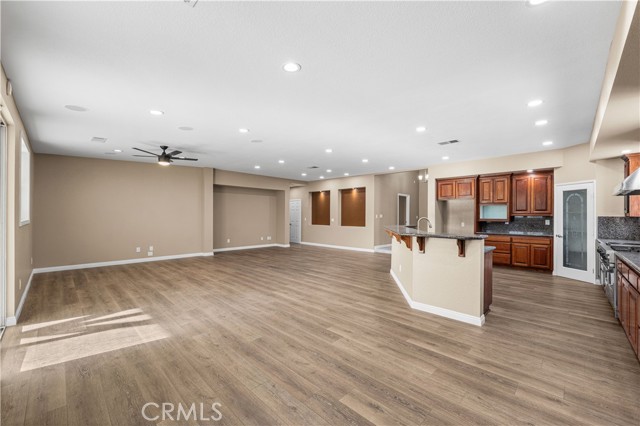 43309 45th W Street, Lancaster CA: https://media.crmls.org/medias/641a519c-48fd-4002-8c7d-5dd2f4d612b8.jpg