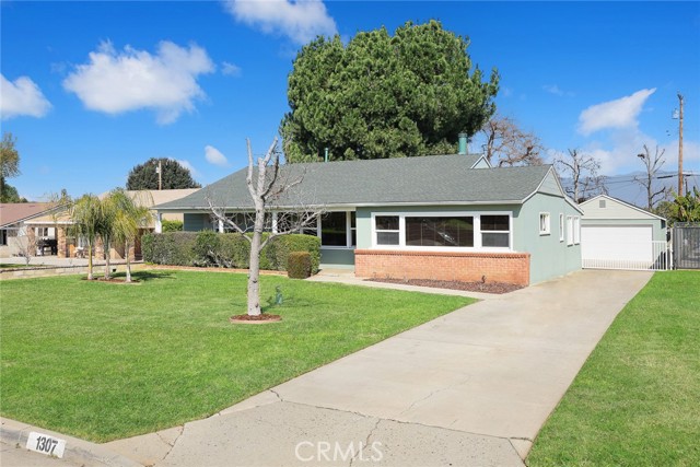 Detail Gallery Image 1 of 1 For 1307 E Mcwood St, West Covina,  CA 91790 - 3 Beds | 2 Baths