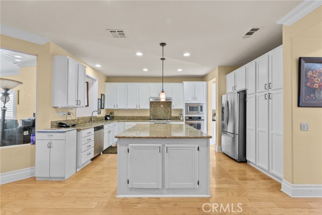 Detail Gallery Image 24 of 55 For 3625 Paddock Way, Quartz Hill,  CA 93536 - 6 Beds | 4/2 Baths