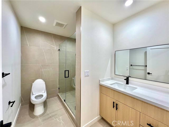 Detail Gallery Image 10 of 11 For 5255 3/4 Denny Ave, North Hollywood,  CA 91601 - 1 Beds | 1 Baths