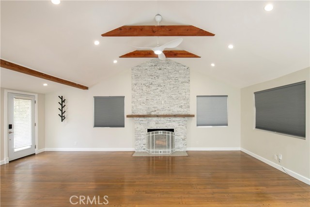 Detail Gallery Image 17 of 57 For 7447 Enfield, Reseda,  CA 91335 - 3 Beds | 2 Baths