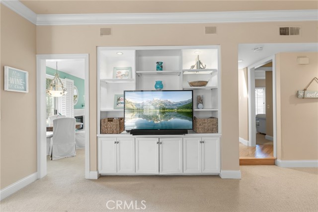 24256 Louisa Street, Laguna Hills CA: https://media.crmls.org/medias/641d086a-b4ce-4cae-9727-04e7f56f0969.jpg