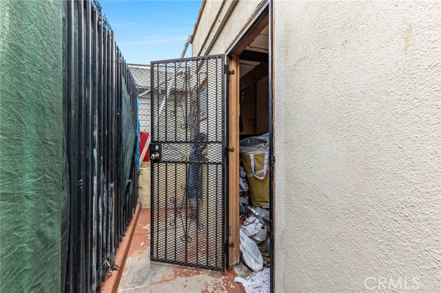 Detail Gallery Image 33 of 43 For 928 S Breed St, Los Angeles,  CA 90023 - – Beds | – Baths