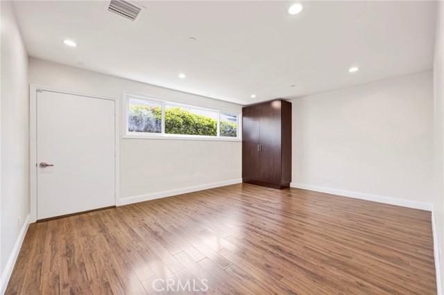 Detail Gallery Image 15 of 28 For 4637 Nagle Ave, Sherman Oaks,  CA 91423 - 4 Beds | 2 Baths