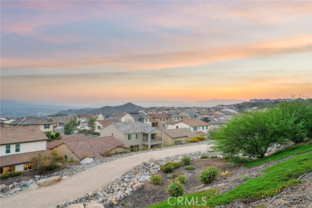 Detail Gallery Image 43 of 46 For 28511 Sparrow Way, Saugus,  CA 91350 - 5 Beds | 5 Baths