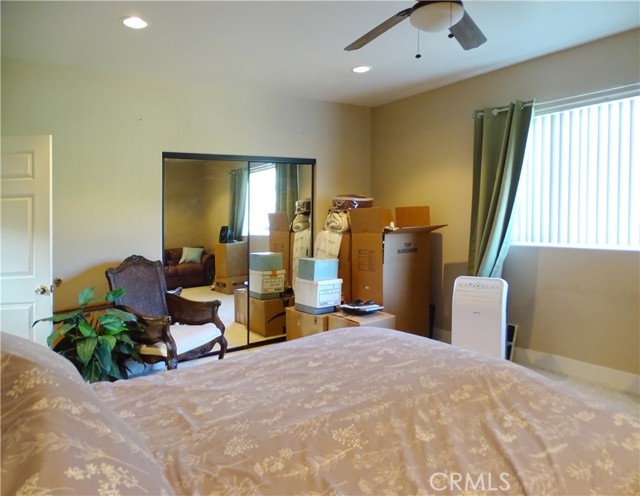 2097 Fox Lane, Big Bear City CA: https://media.crmls.org/medias/641e1c85-986d-47f7-b47b-7df96c16420d.jpg