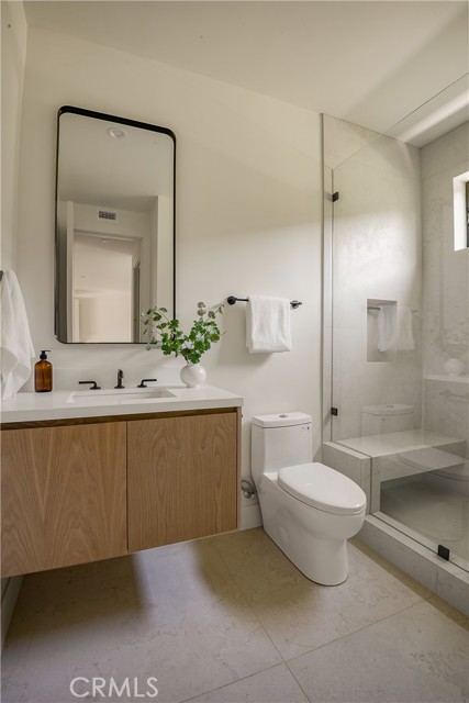 Detail Gallery Image 24 of 62 For 12335 Otsego St, Valley Village,  CA 91607 - 5 Beds | 6/1 Baths