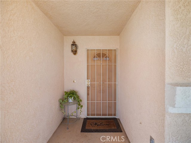 Detail Gallery Image 17 of 43 For 475 Maria Rd, Pinon Hills,  CA 92372 - 3 Beds | 2/1 Baths