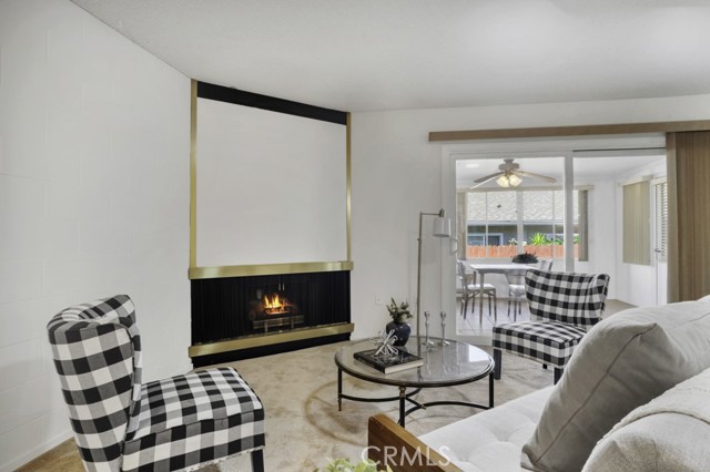 Detail Gallery Image 9 of 22 For 26822 Avenue of the Oaks, Newhall,  CA 91321 - 2 Beds | 2 Baths