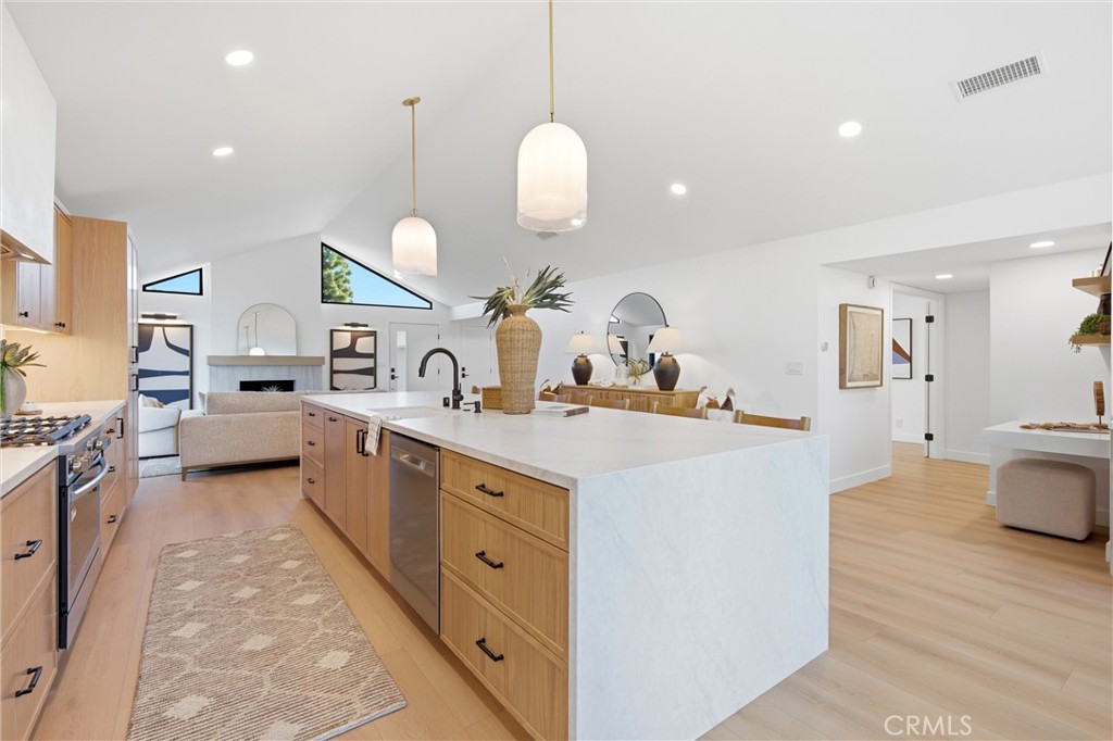 MLS #OC26155097 image #16