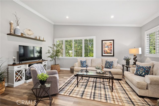 Detail Gallery Image 4 of 37 For 713 Avenida Majorca #B, Laguna Woods,  CA 92637 - 2 Beds | 1/1 Baths