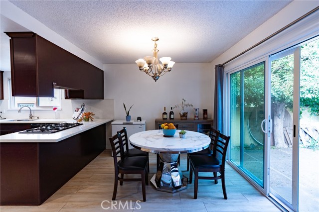 Detail Gallery Image 15 of 38 For 704 N Poplar, Montebello,  CA 90640 - 5 Beds | 3 Baths