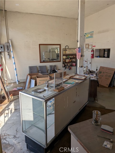 Detail Gallery Image 11 of 20 For 1071 Center St, Riverside,  CA 92507 - 4 Beds | 2 Baths