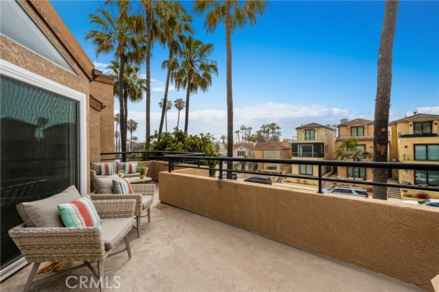 Detail Gallery Image 13 of 58 For 1200 Pacific Coast #306,  Huntington Beach,  CA 92648 - 2 Beds | 2 Baths