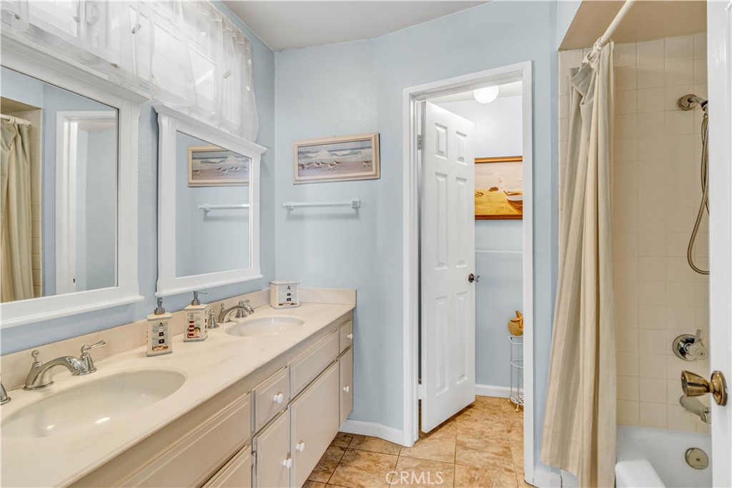 MLS #OC25103077 img 16