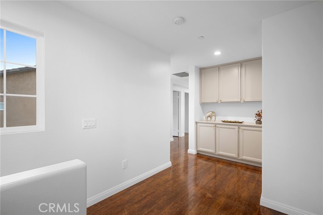 27 Silver Forest Court, Azusa CA: https://media.crmls.org/medias/64245b66-69d2-4882-a9b0-bcd6b6d499e3.jpg