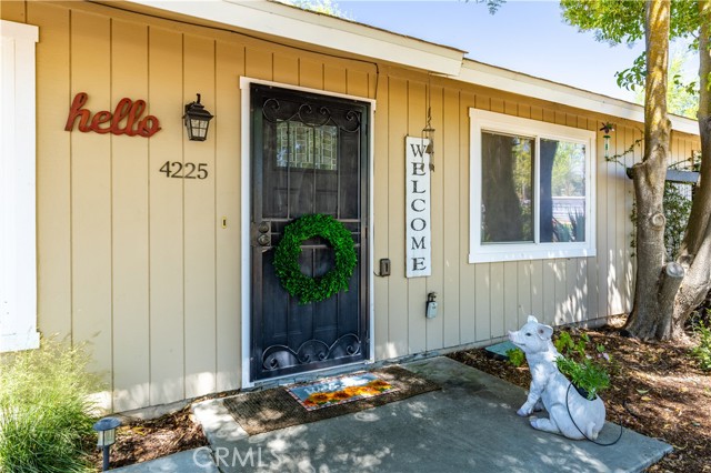 4225 Farousse Way, Paso Robles CA: https://media.crmls.org/medias/6424de36-c12f-4826-8d65-d1e31ec7b8c7.jpg