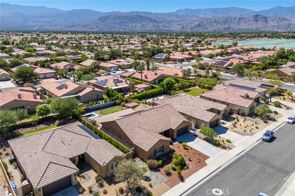 MLS #OC25226255 image #33