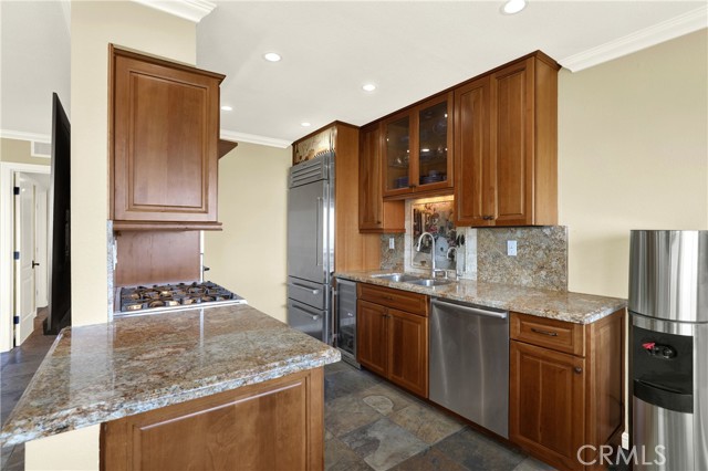 21692 Ocean Vista Drive, Laguna Beach CA: https://media.crmls.org/medias/6425a679-58c9-4ff7-81da-94250d2346ba.jpg