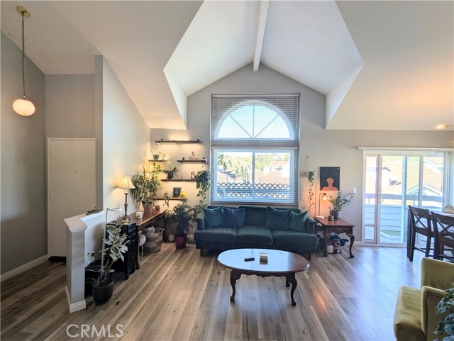 Detail Gallery Image 2 of 37 For 26857 Claudette #134,  Canyon Country,  CA 91351 - 2 Beds | 2 Baths