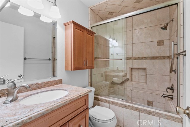 Detail Gallery Image 8 of 23 For 26013 Palomita Drive, Valencia,  CA 91355 - 2 Beds | 2 Baths