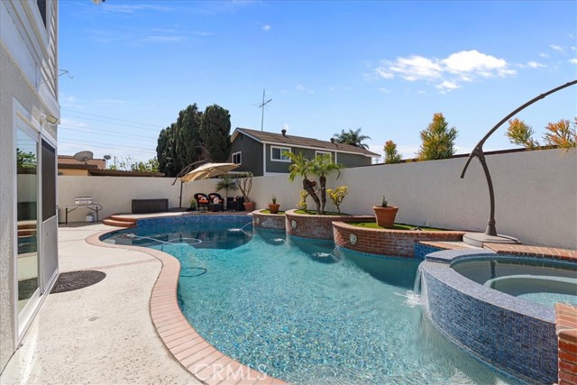 Detail Gallery Image 32 of 41 For 19705 Teresa Ct, Cerritos,  CA 90703 - 6 Beds | 3/1 Baths